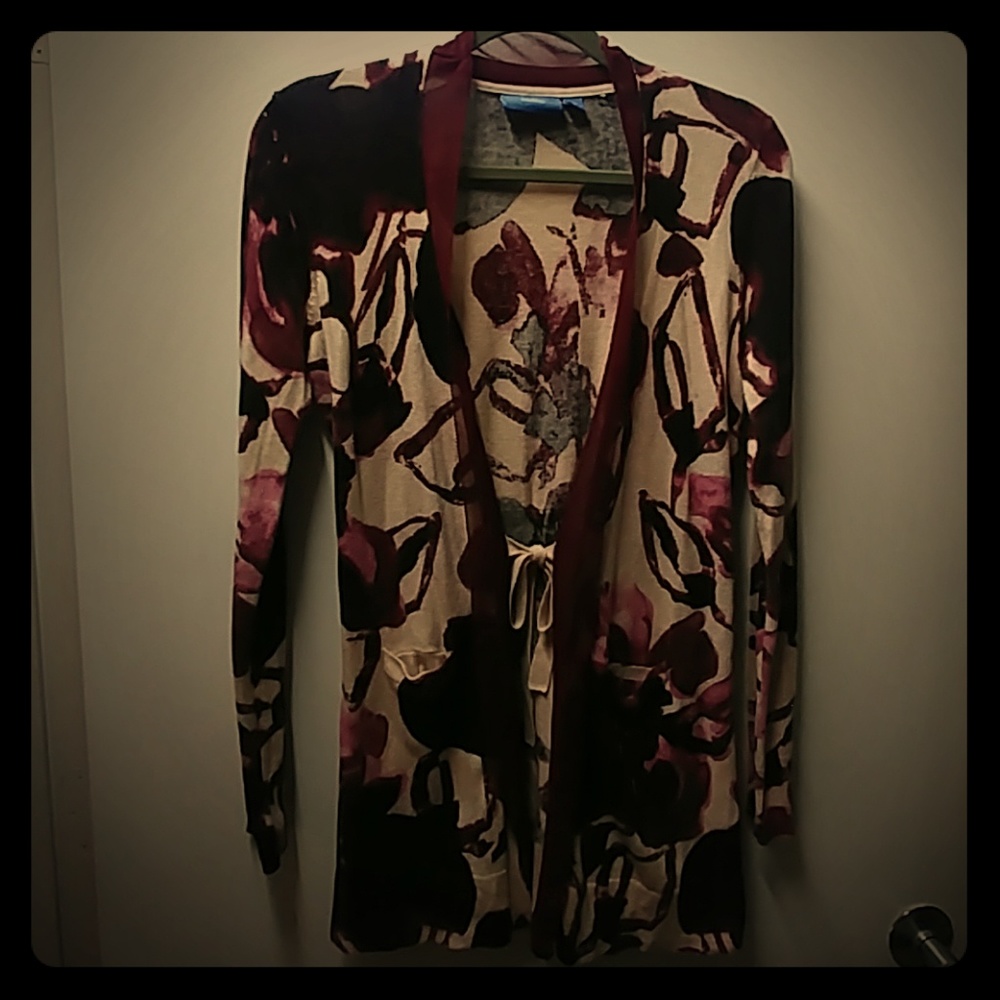 Vera Wang tie front cardi with pockets